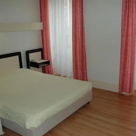 Le Petit Trianon Hotel Strasbourg