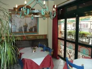 酒店 Le Petit Trianon 2*